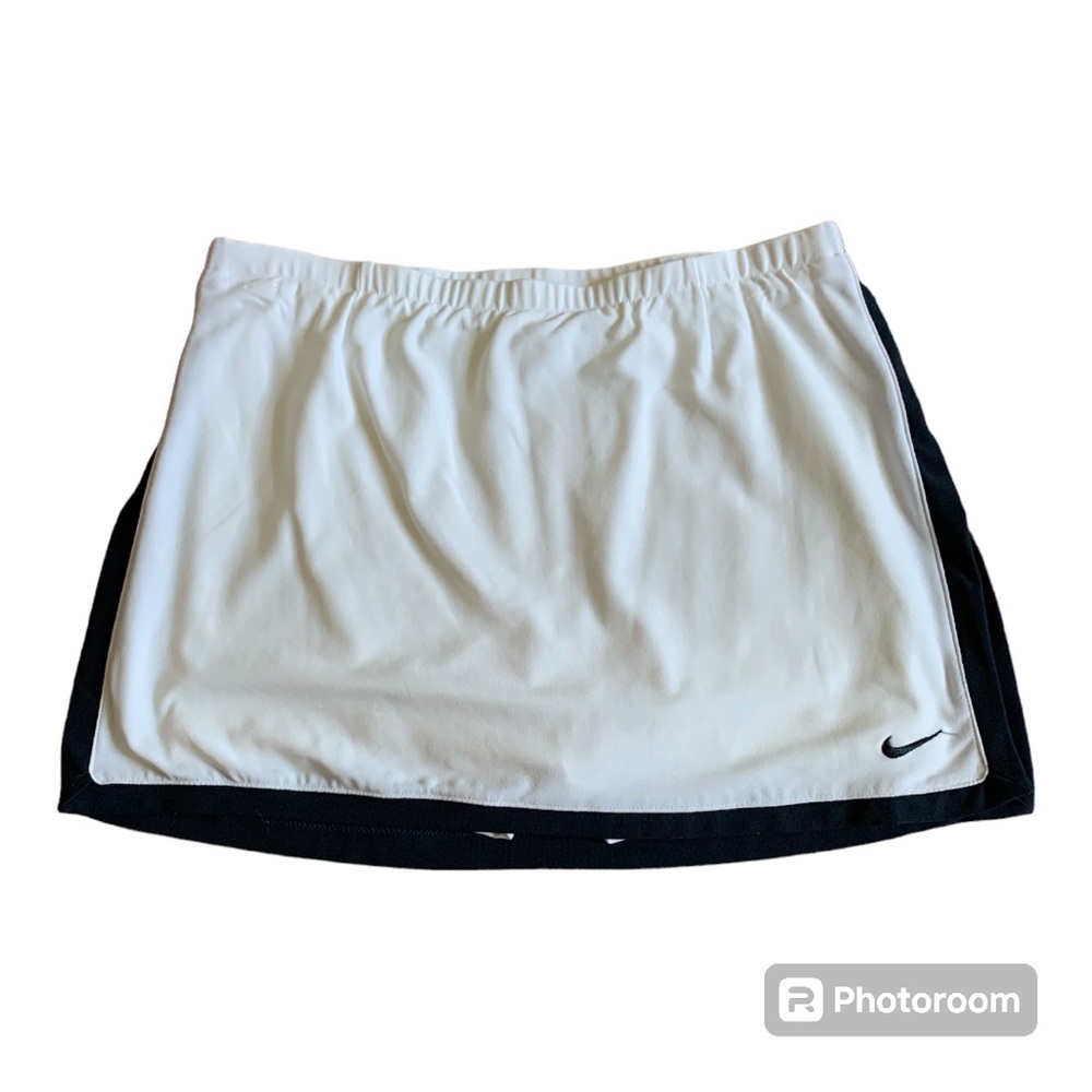 Nike tennis/pickleball skirt